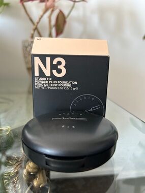 MAC Studio Fix Powder Plus in N3 - Discontinued original formula